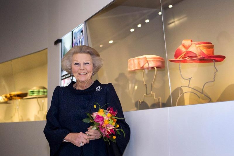Chapeaux! De hoeden van koningin Beatrix